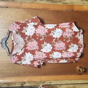 Beautiful floral tee